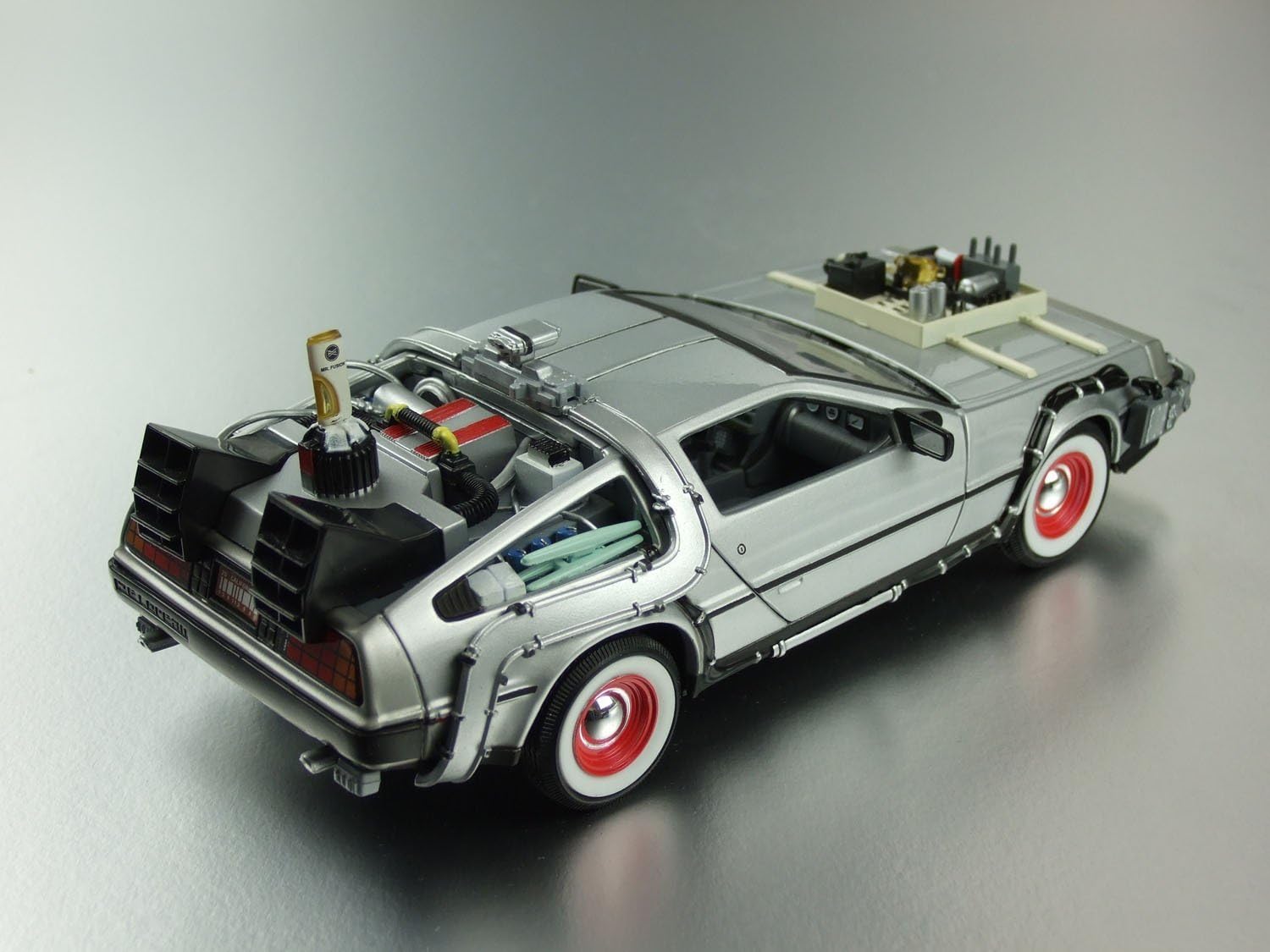 Voiture Welly 1/24 Retour Vers Le Futur 3 Delorean Time Machine