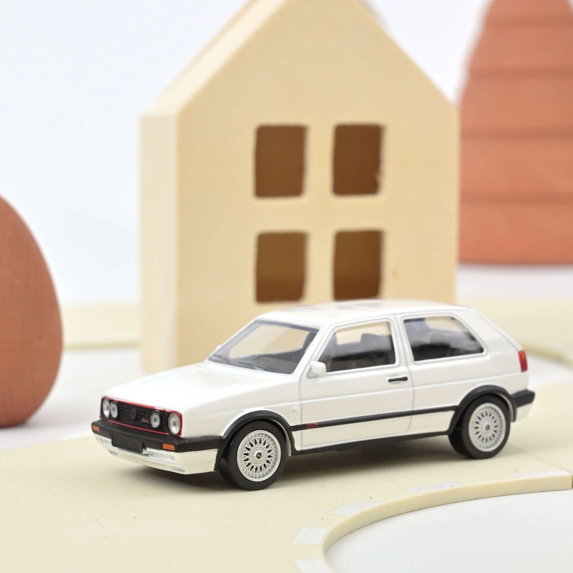 Voiture Norev 1/43 Volkwagen Golf Gti G60 1990 Blanc
